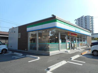 ファミリーマート 南観音１丁目店（コンビニエンスストア）｜〒733-0035 広島県広島市西区西区南観音１丁目５−２２